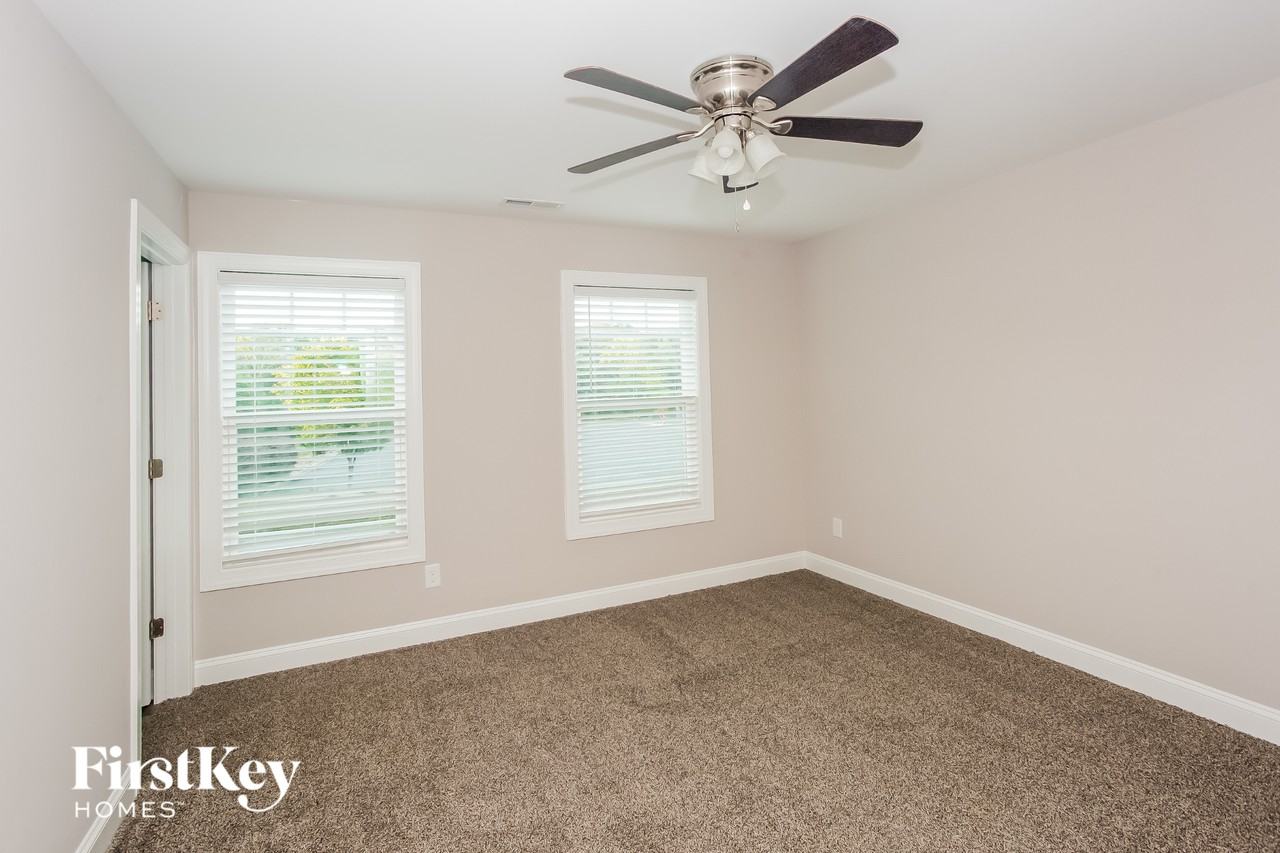 214 Parkway Ave Nw - Photo 7 of 15