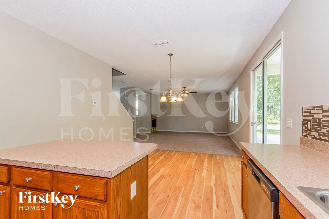 7038 Beekman Lake Dr - Photo 6 of 15