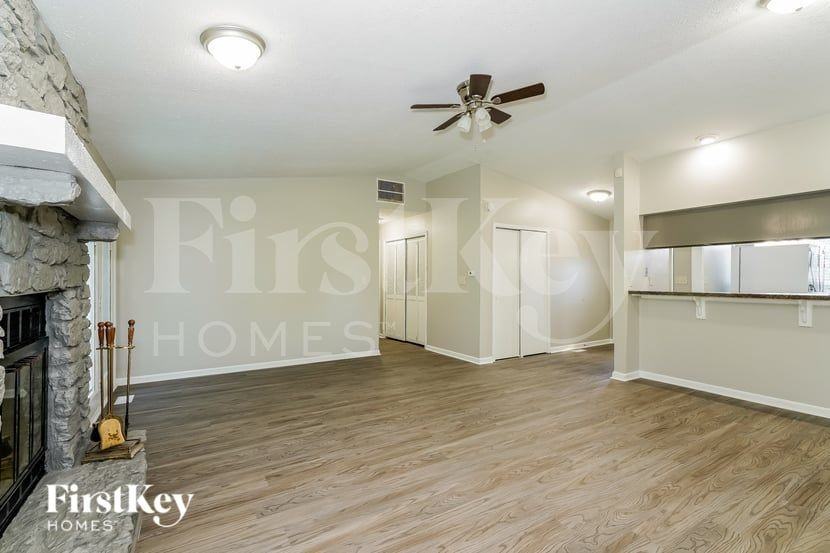 5238 Kathie Ct - Photo 3 of 15