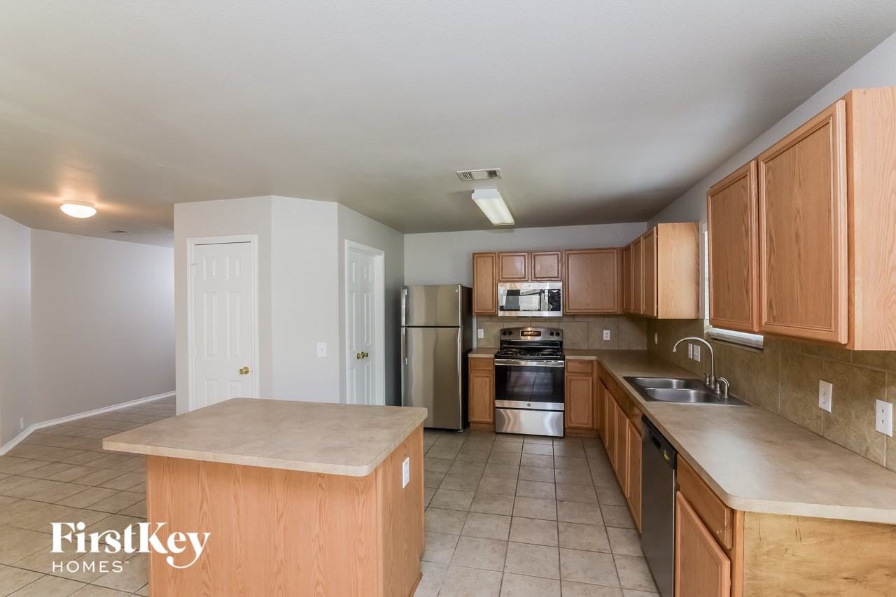 5124 Storm King - Photo 5 of 15