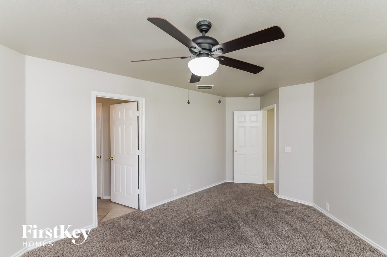 5124 Storm King - Photo 7 of 15