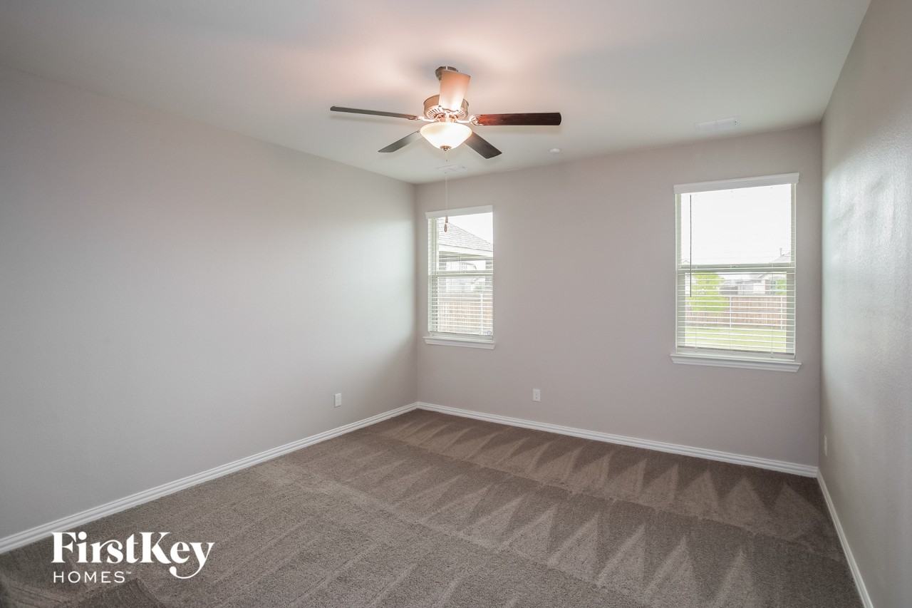 1222 Seurat Ct - Photo 6 of 15