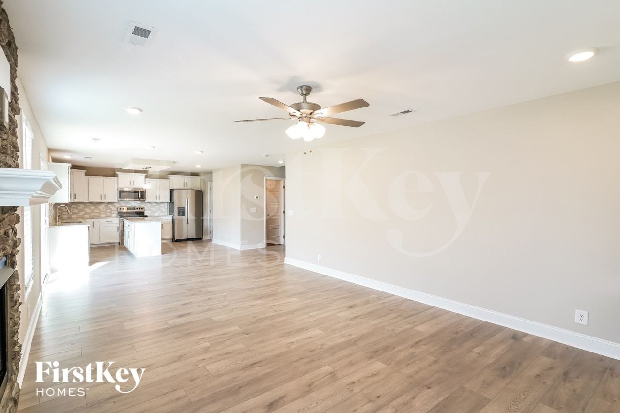 660 Alvin Rd - Photo 3 of 15