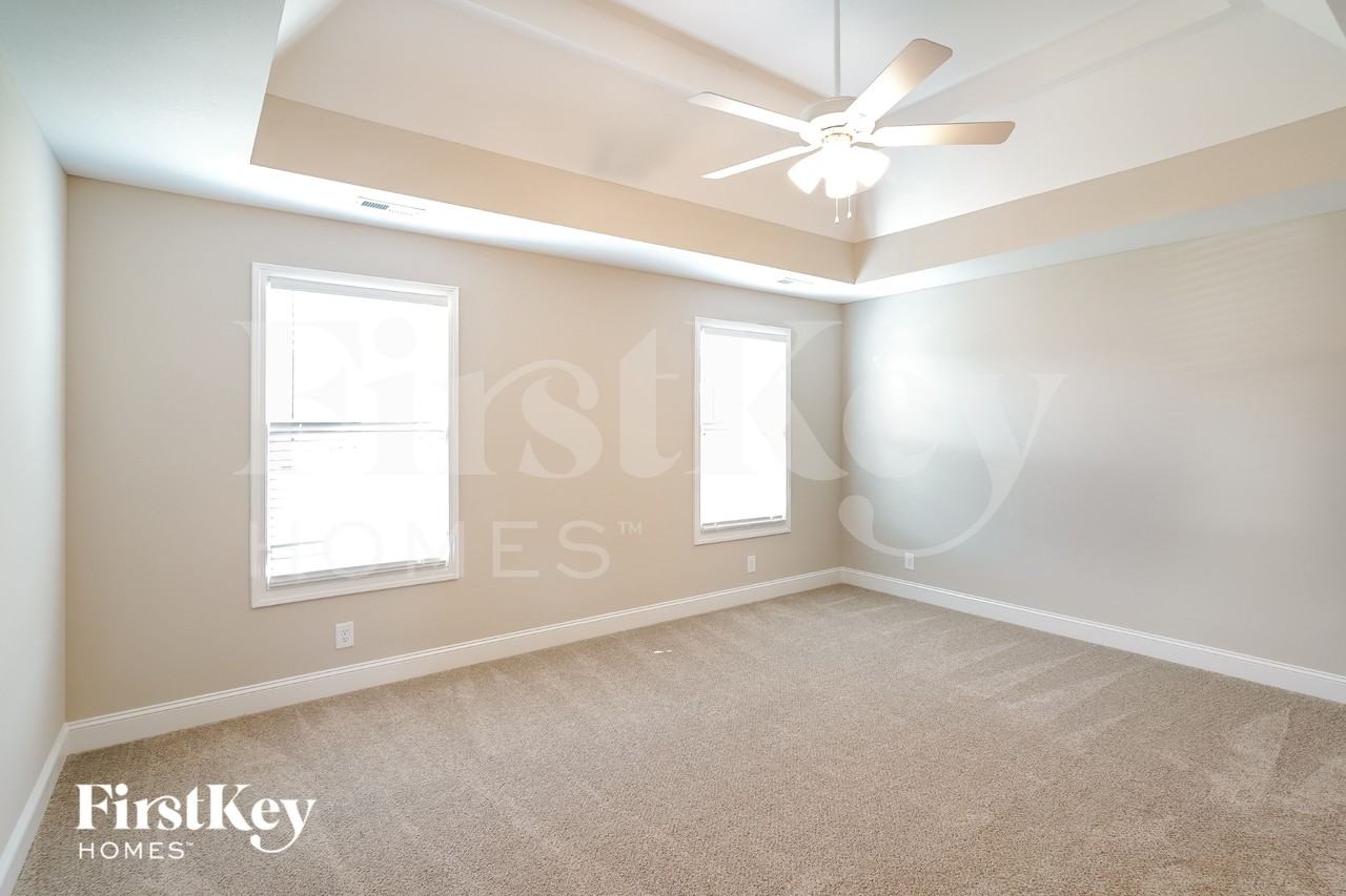 660 Alvin Rd - Photo 7 of 15