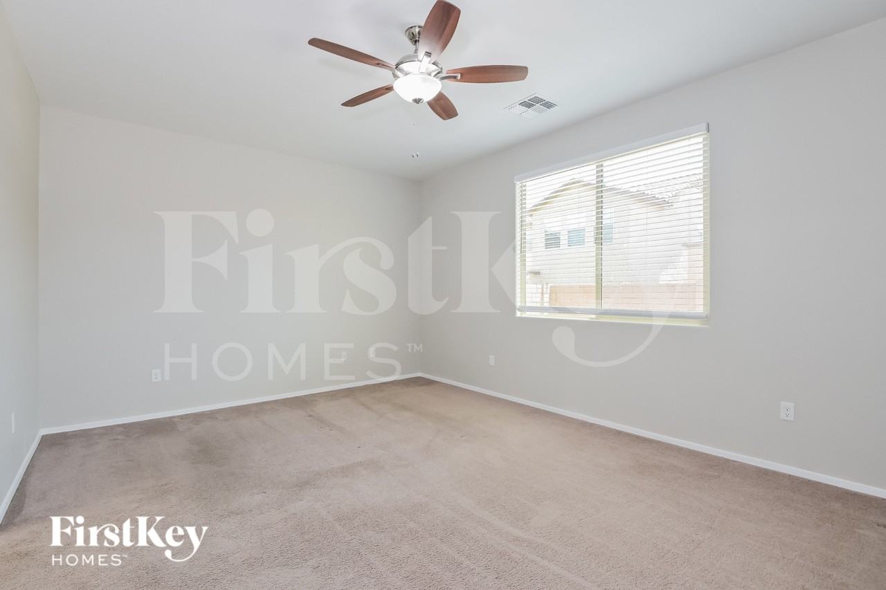 10704 E Sanctuary Ridge Ln - Photo 7 of 16