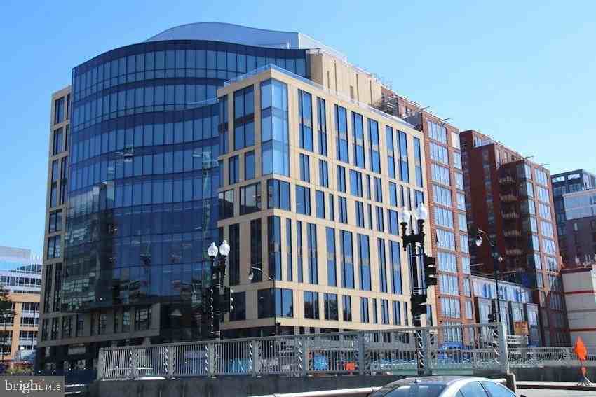 1211 Van St Se #818