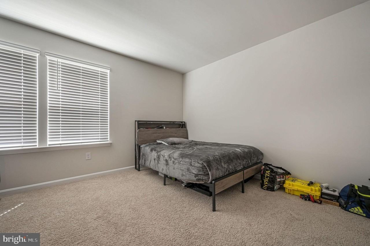 113 Ridgely Blvd - Photo 7 of 12