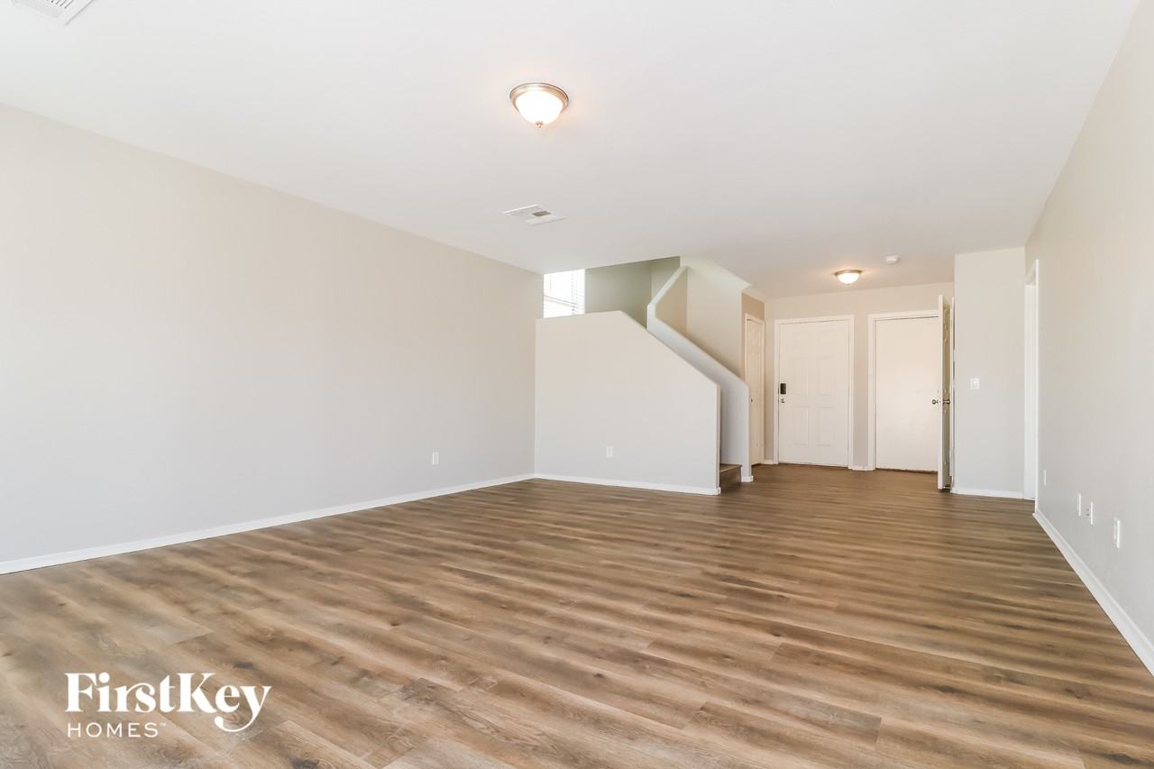 22238 W Moonlight Path - Photo 5 of 15