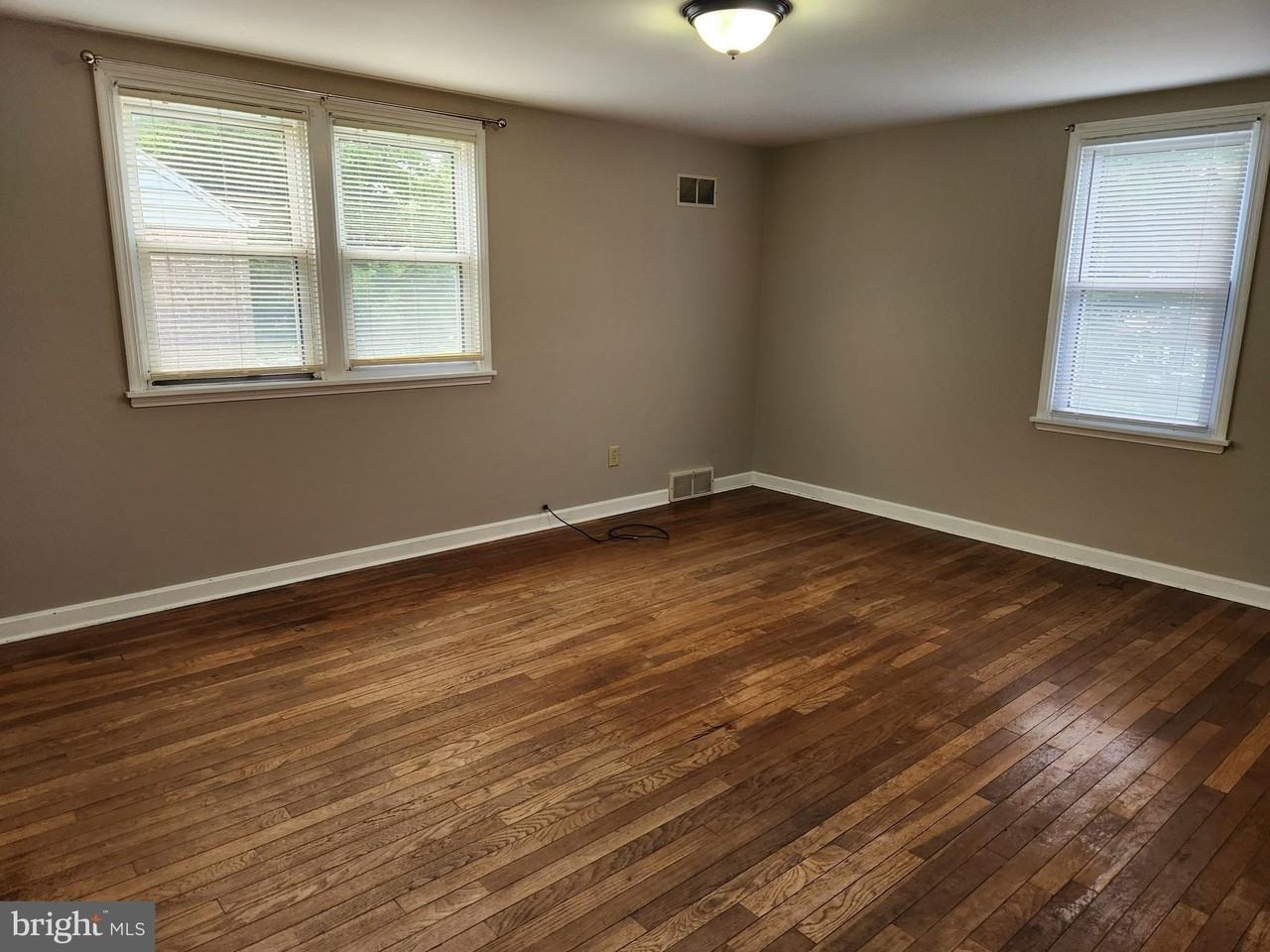 113 Fairfax Blvd - Photo 6 of 13