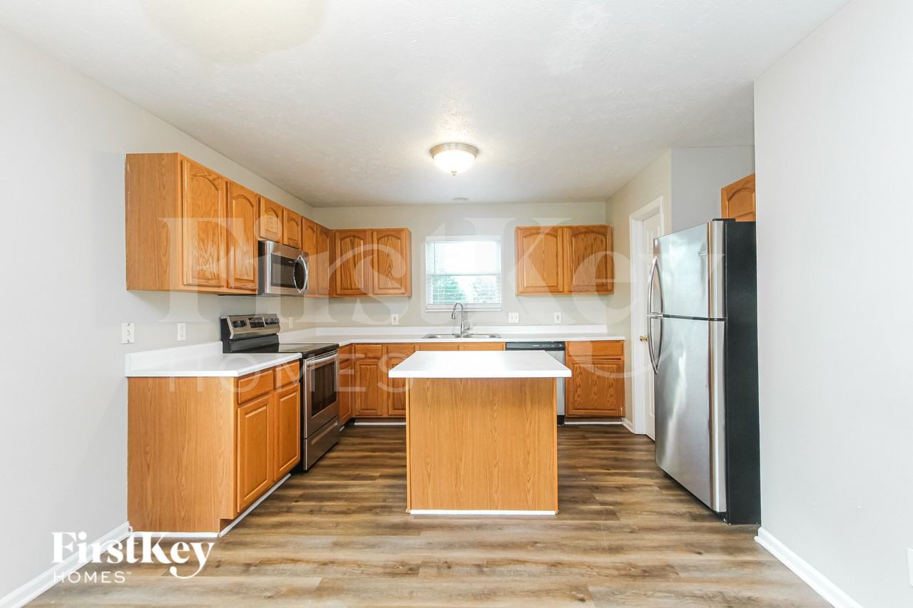 6802 Harriet Dr - Photo 5 of 16