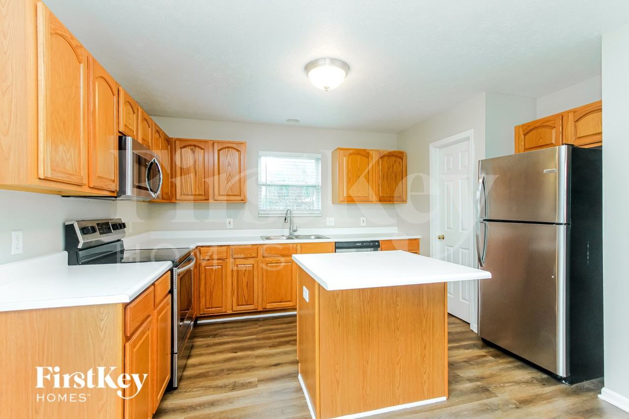 6802 Harriet Dr - Photo 6 of 16