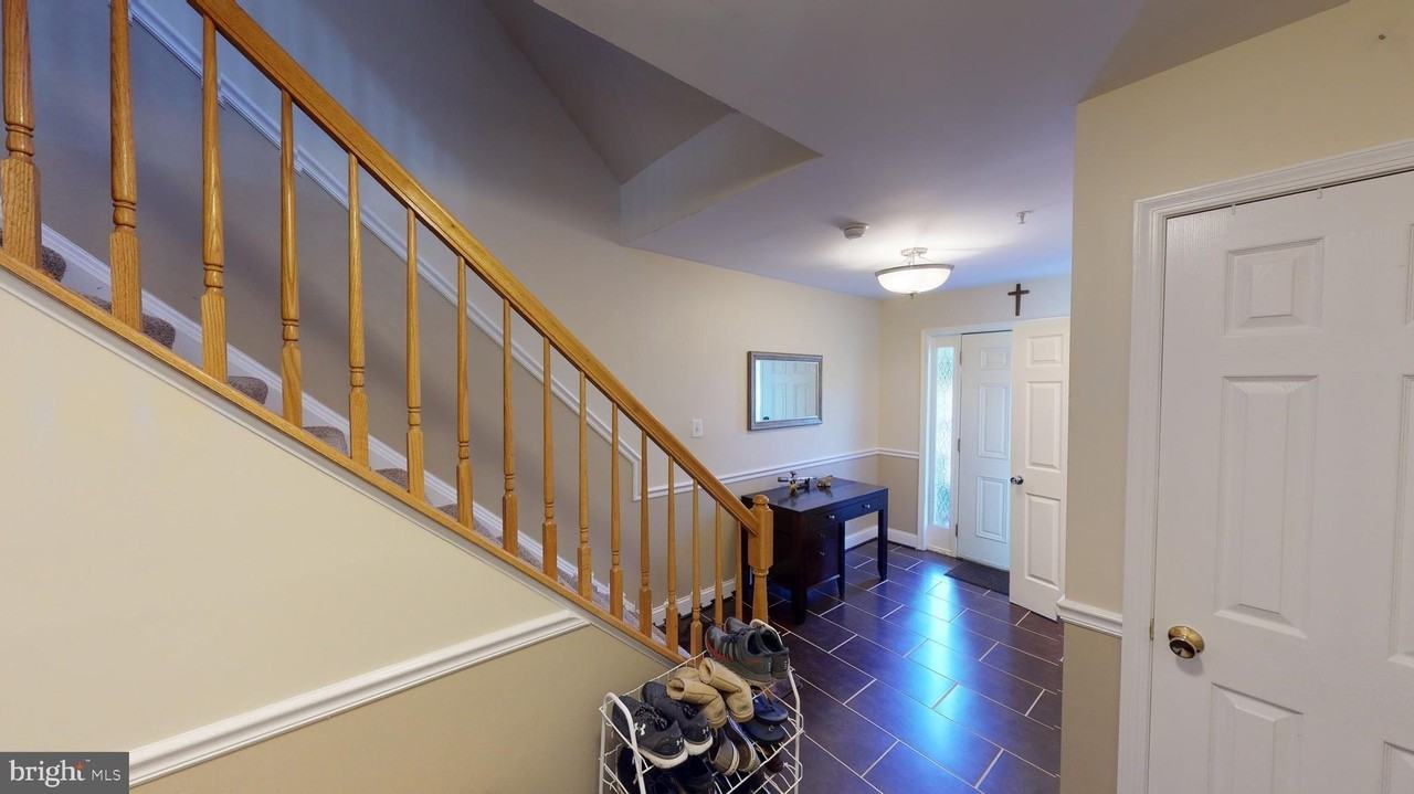 719 Summertime Dr - Photo 2 of 50