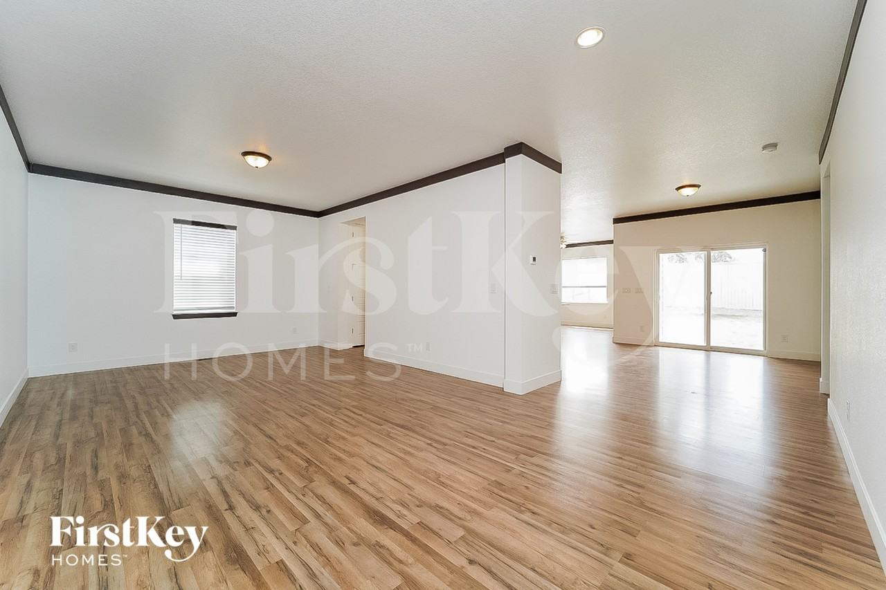 31 Homestead Way - Photo 3 of 15