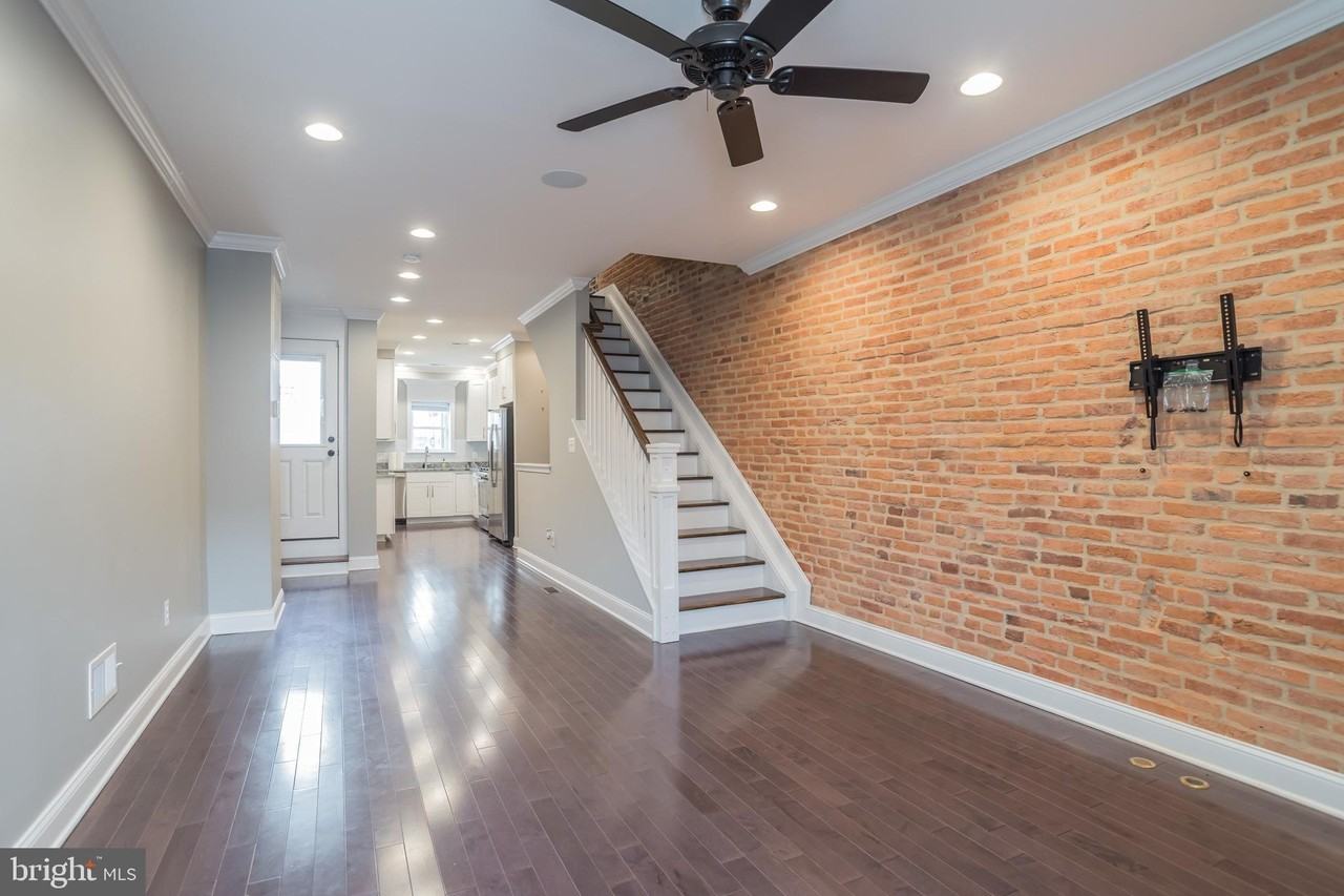 2038 Gough St - Photo 3 of 28
