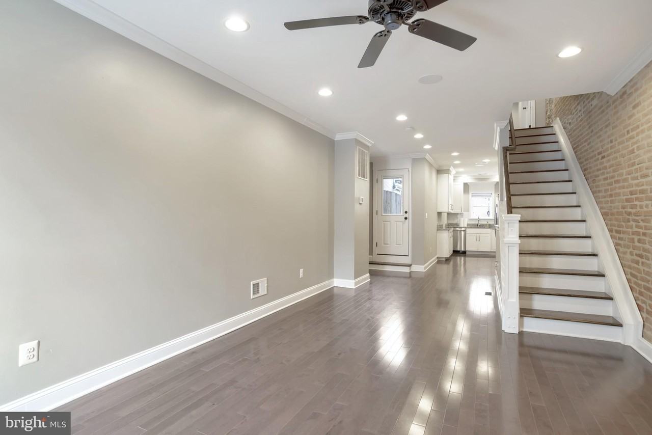 2038 Gough St - Photo 5 of 28