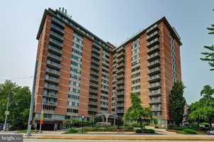 featured image of 1 E University Pkwy #307