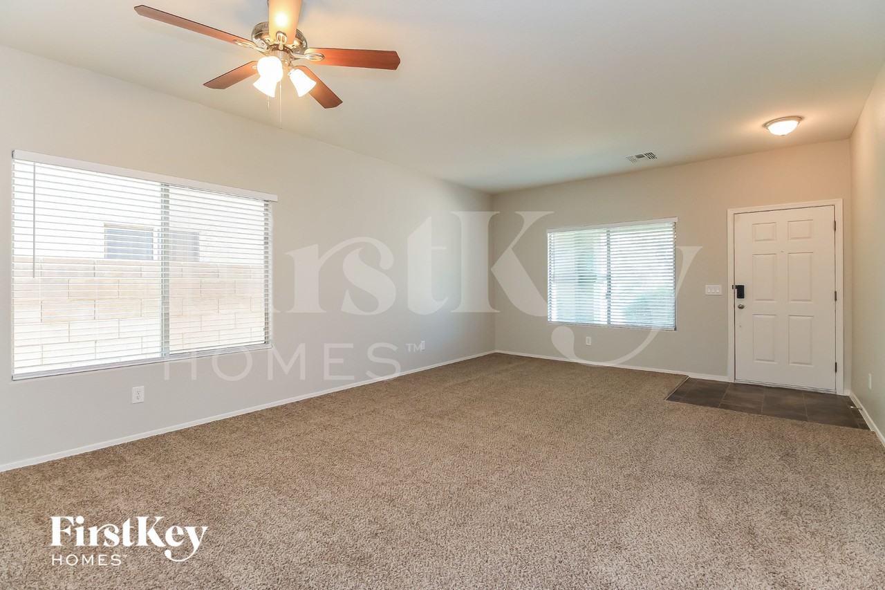 617 E Payton Cir - Photo 6 of 15