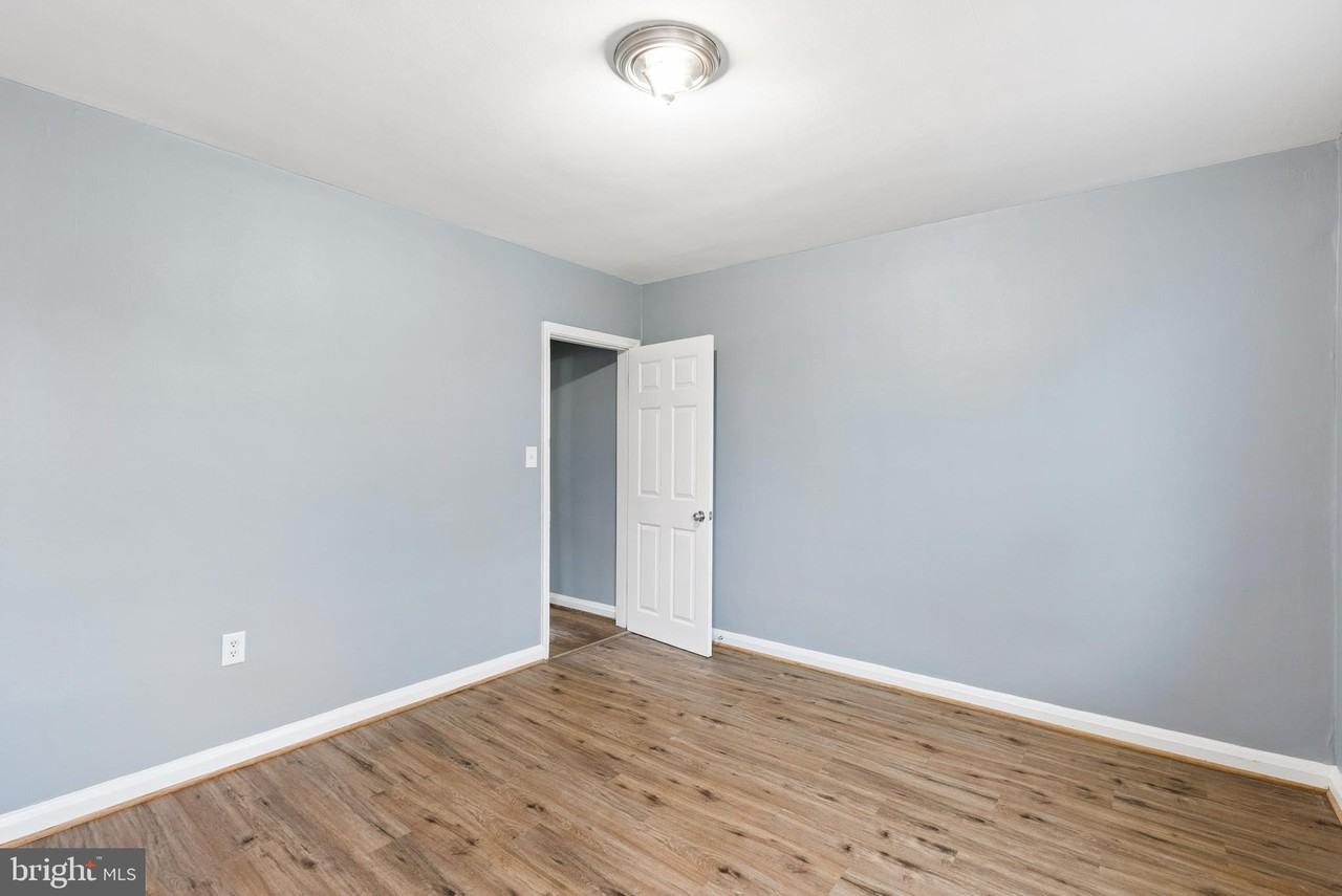 7136 Eastbrook Ave - Photo 6 of 20
