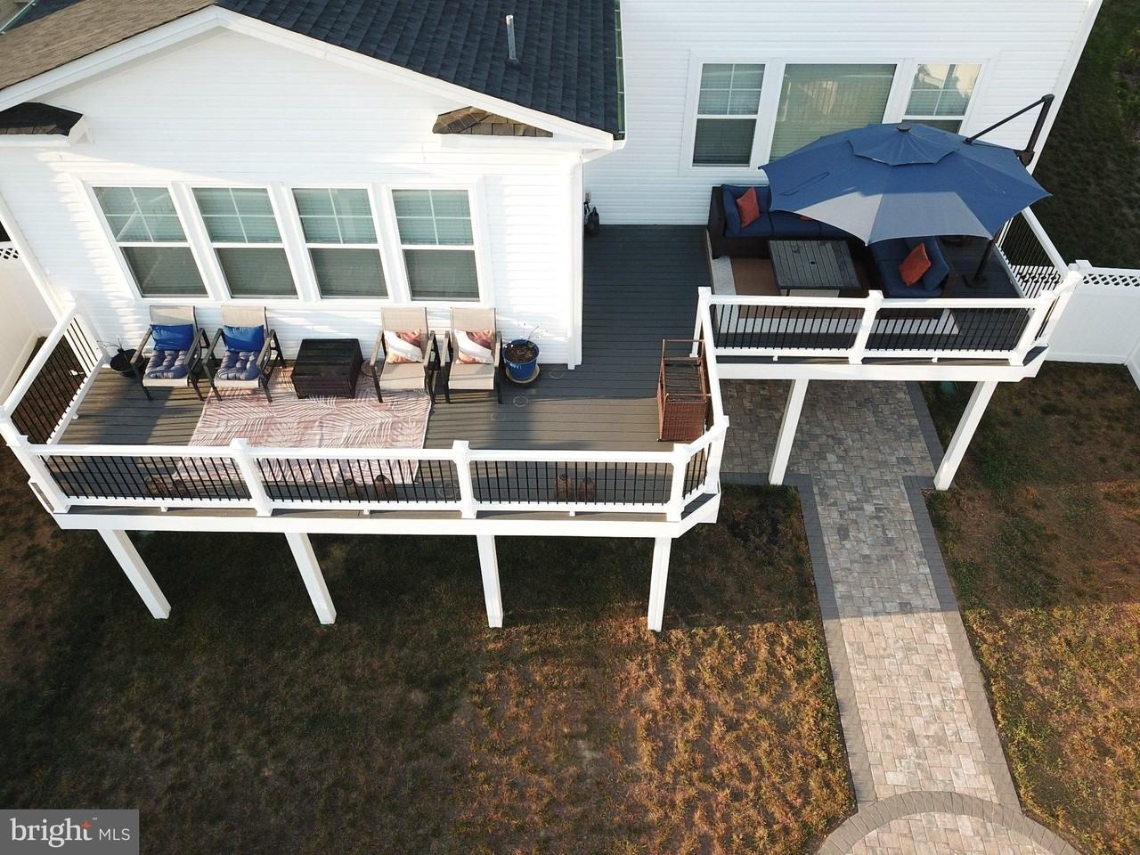 11756 Ian Fleming Ln - Photo 6 of 8