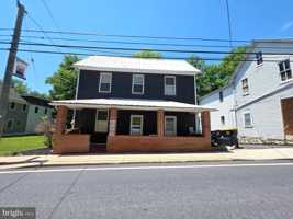 featured image of 7516 Main St