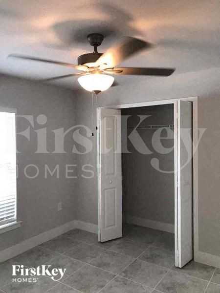 6114 Holt Ct - Photo 7 of 11