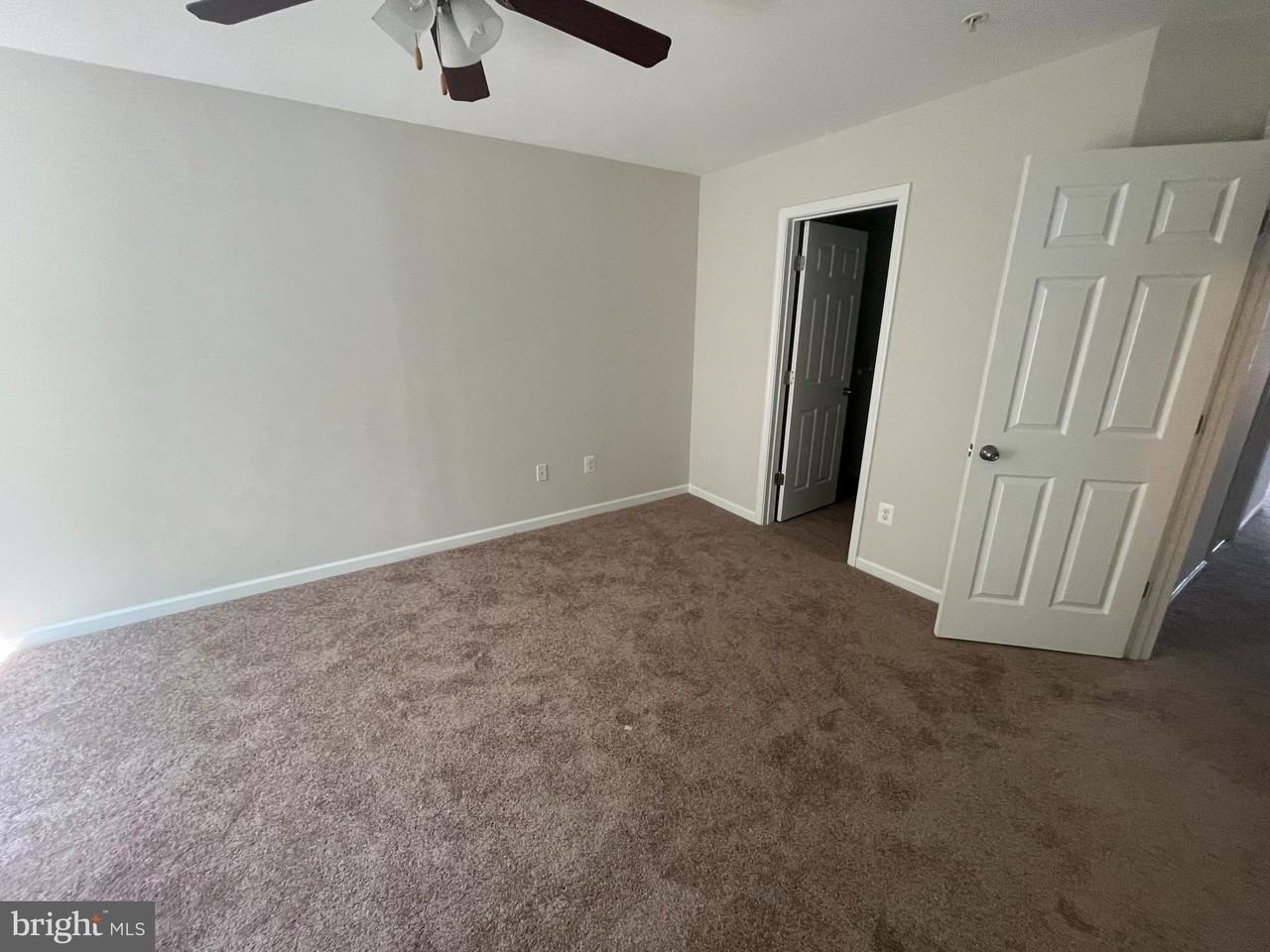 6800 Green Mill Way - Photo 5 of 15