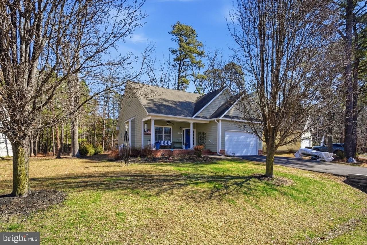 5807 Blue Claw Ct - Photo 2 of 40