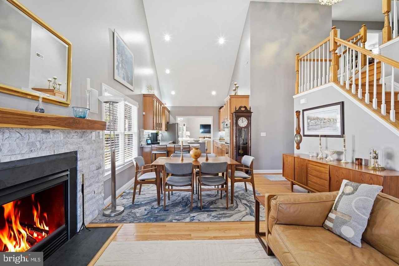 5807 Blue Claw Ct - Photo 6 of 40
