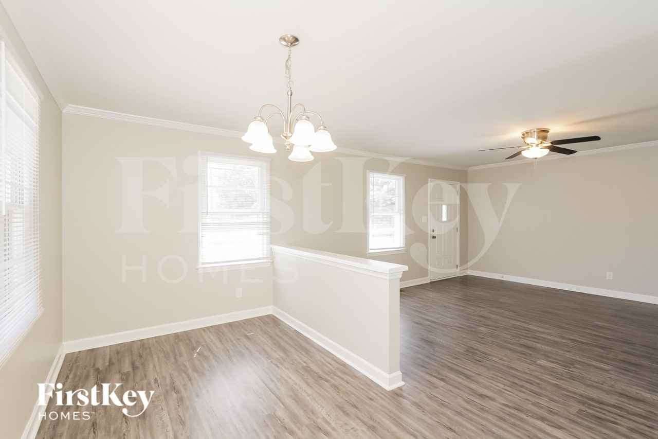 2108 Garland Ave - Photo 5 of 14