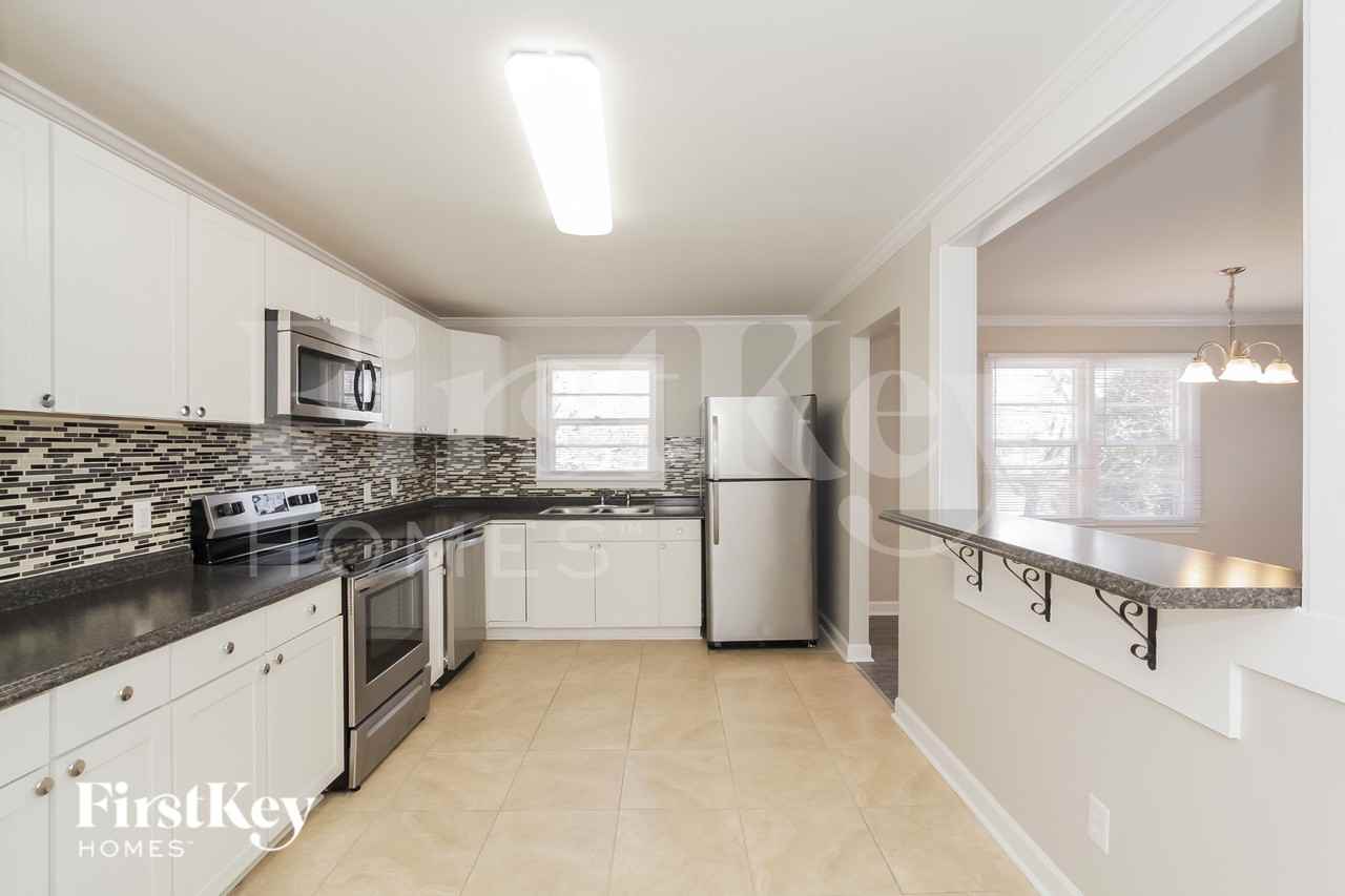 2108 Garland Ave - Photo 7 of 14