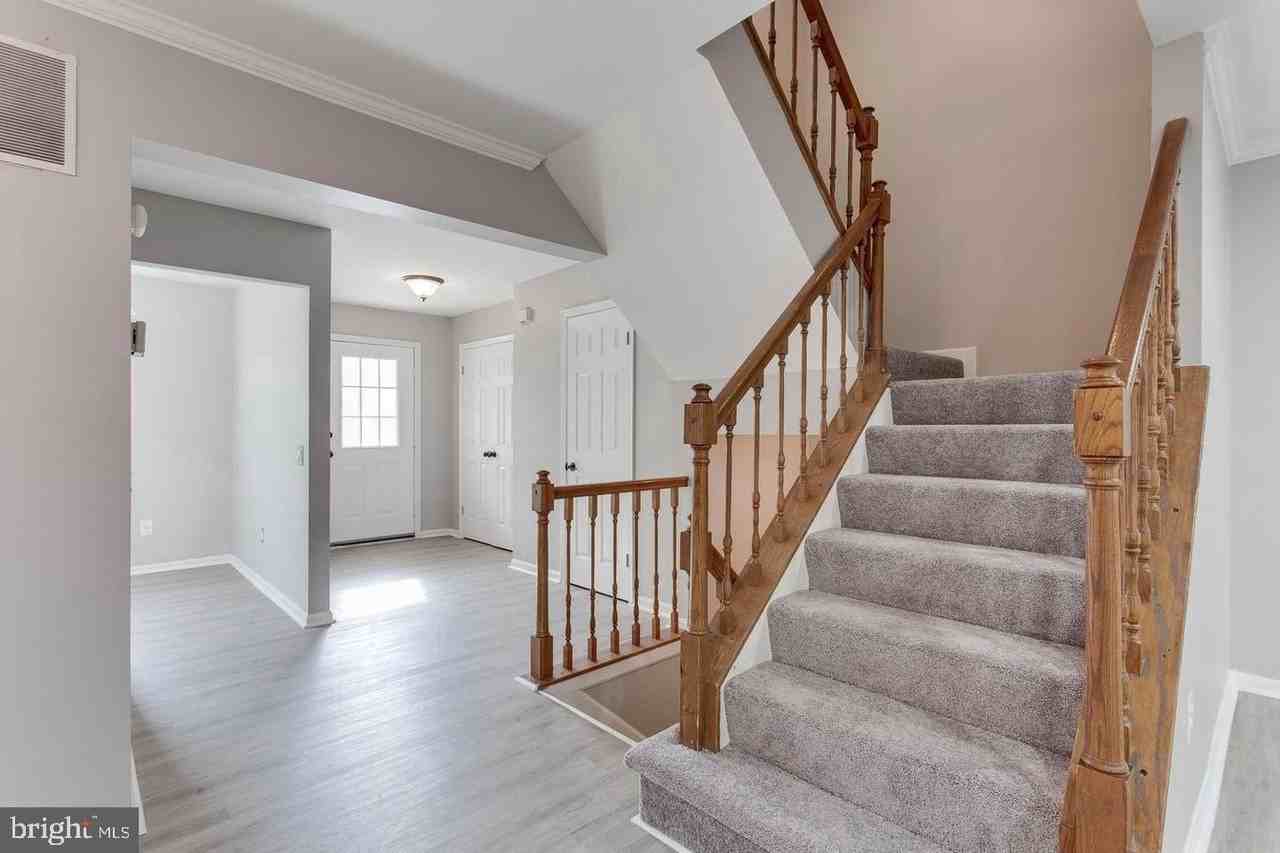 304 Crescendo Way - Photo 4 of 28