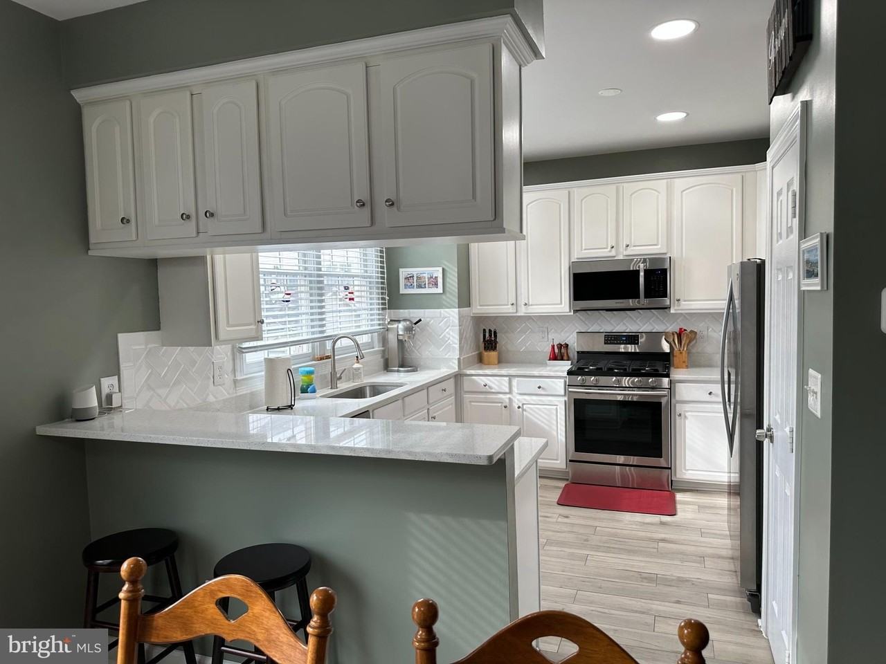 214 Hart Mews - Photo 6 of 27