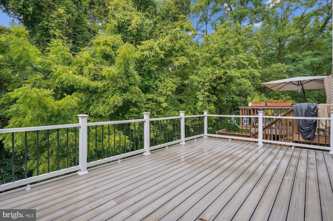 8648 Watershed Ct - Photo 5 of 50