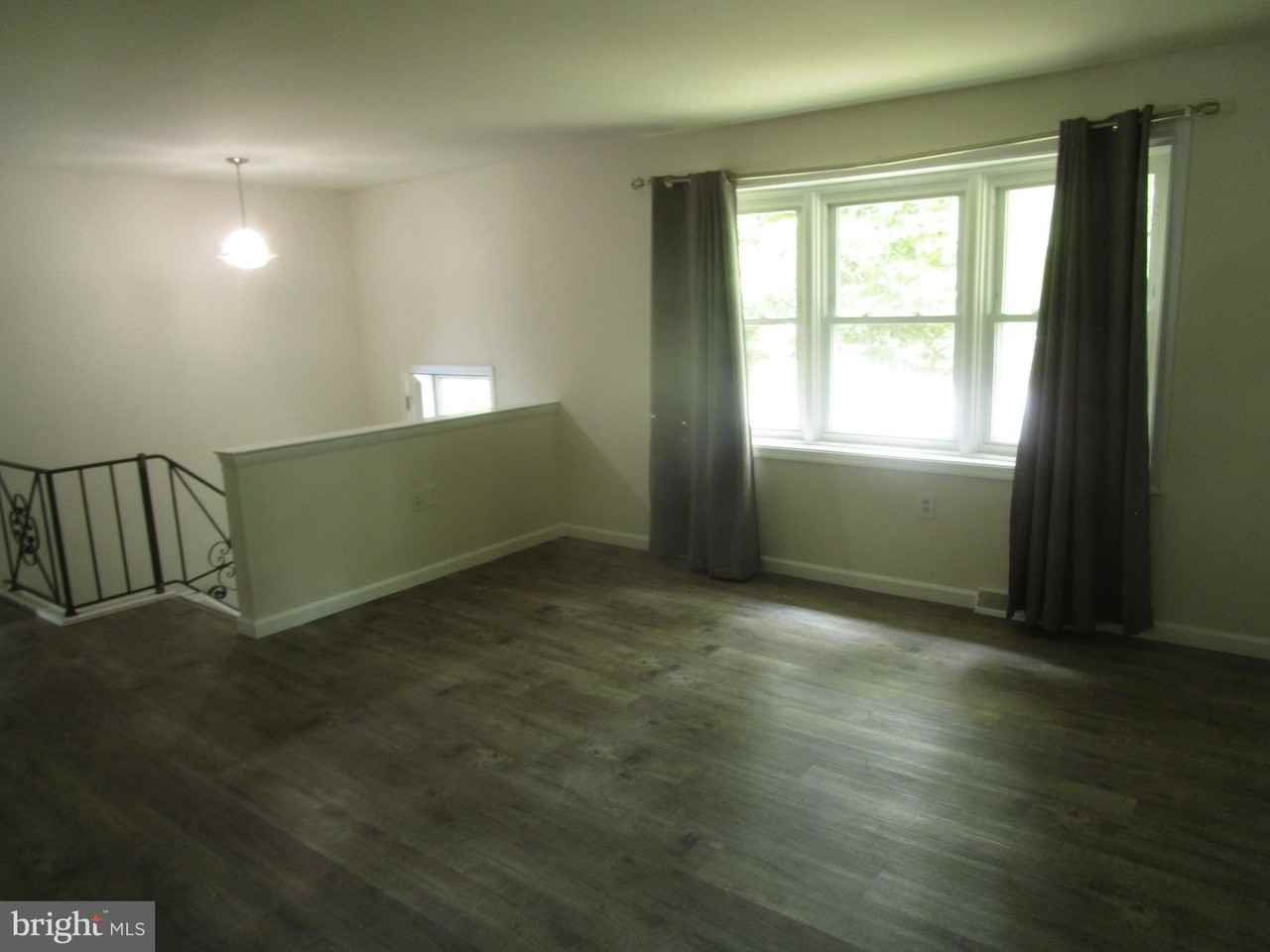 10318 Aster Ln - Photo 3 of 16