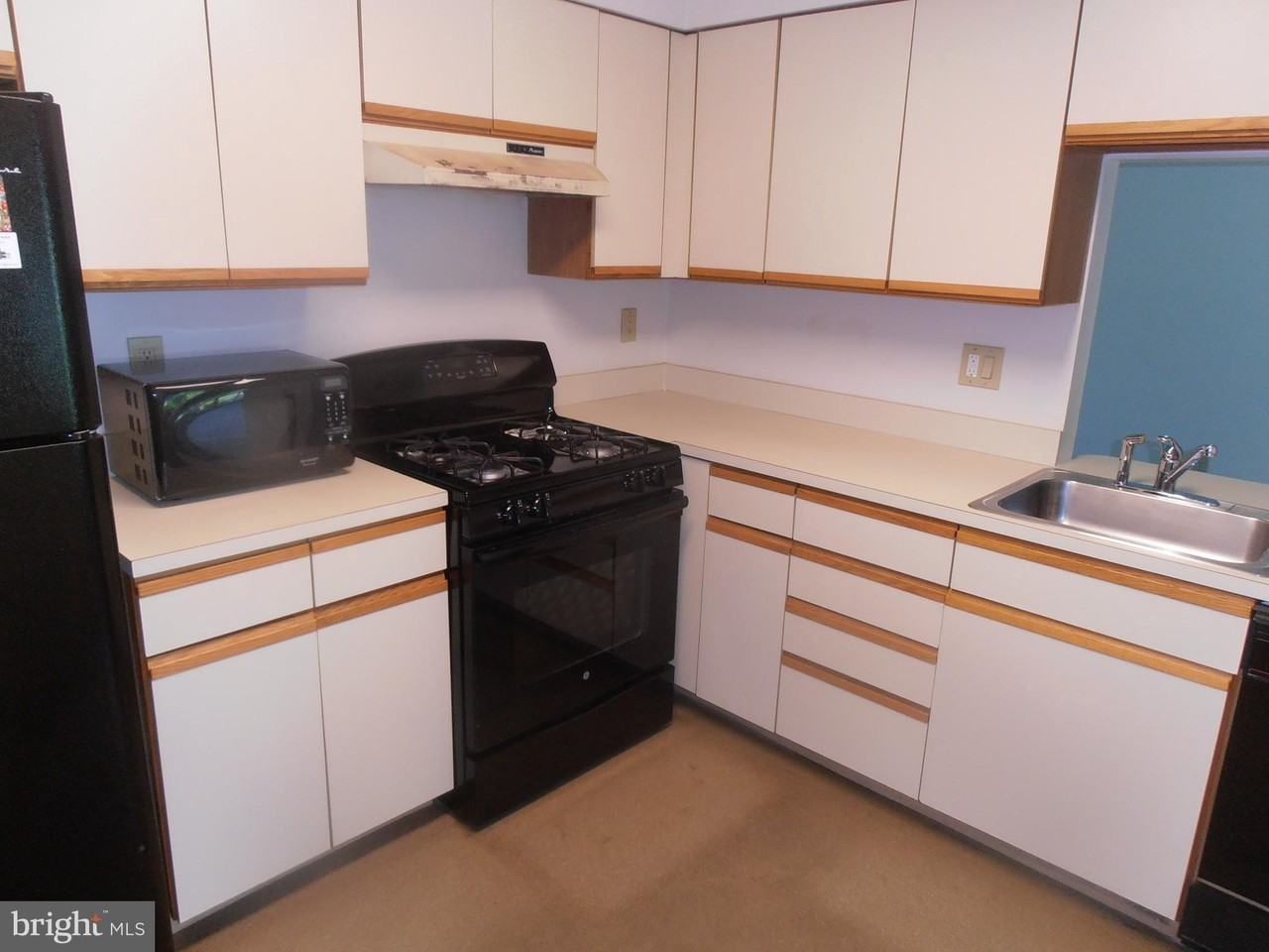2907-A Tarnbrook Dr - Photo 2 of 16