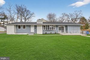 featured image of 1102 Evergreen Blvd