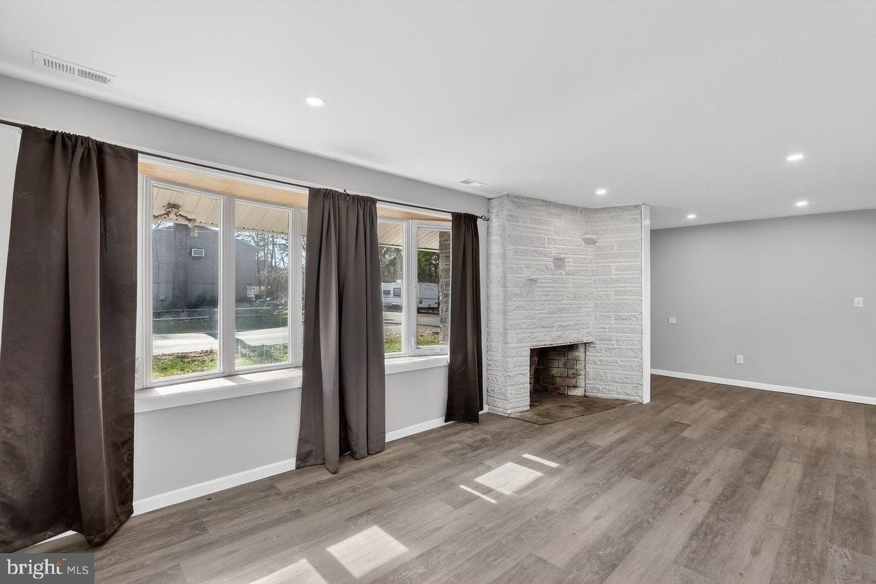 1102 Evergreen Blvd - Photo 5 of 15