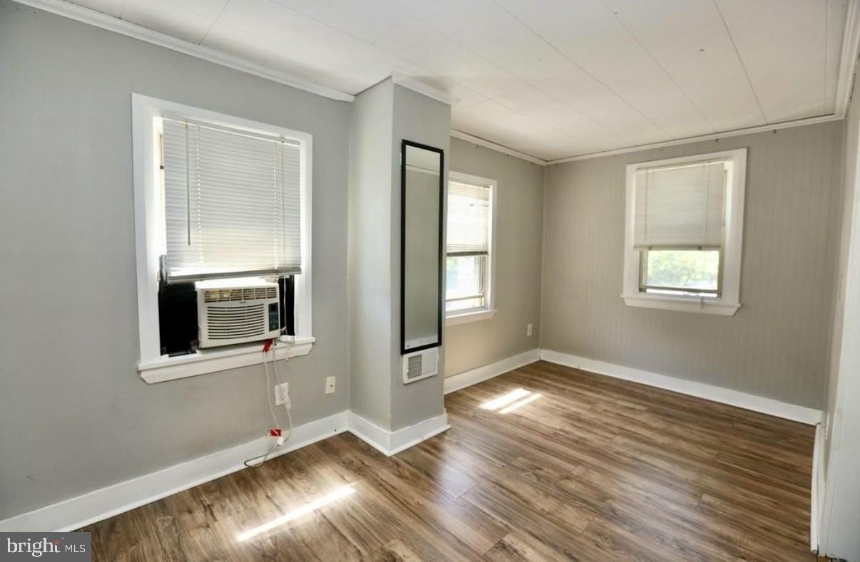310 Ellis St - Photo 7 of 15
