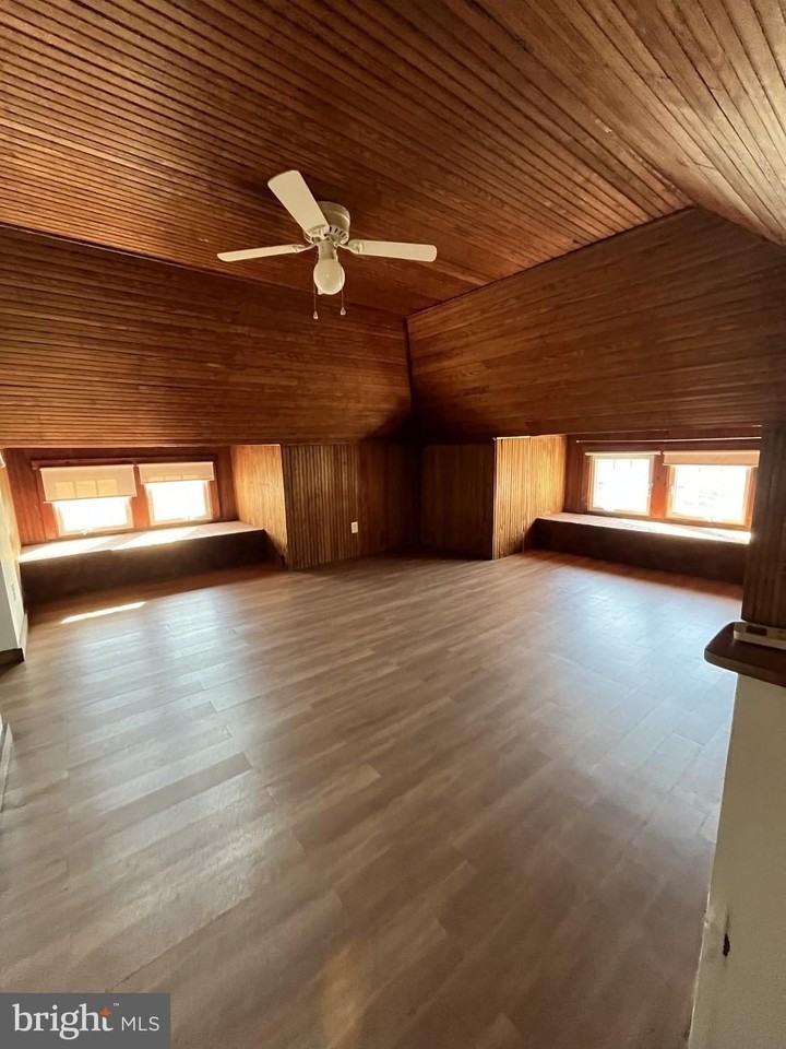 36 Delsea Dr S - Photo 5 of 13