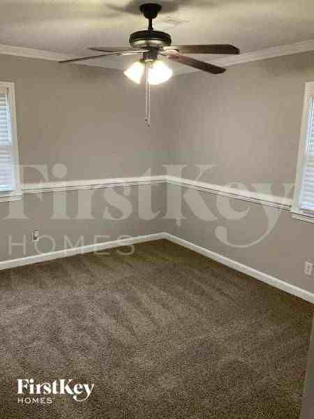 5430 Mallard Dr S - Photo 5 of 10