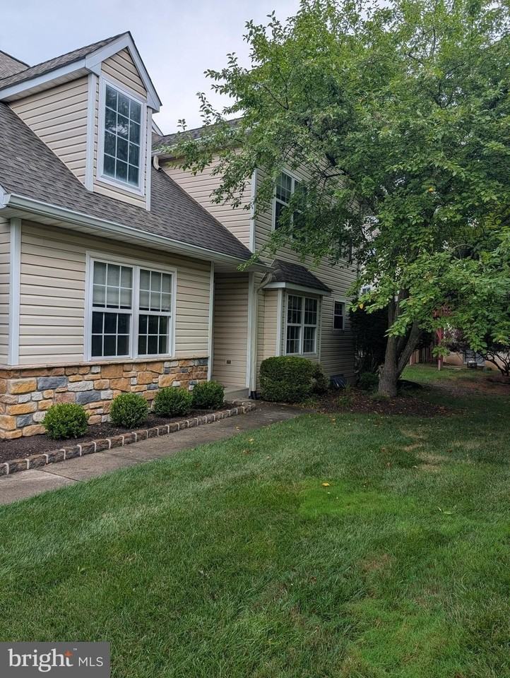 123 Shoal Creek Dr - Photo 2 of 18