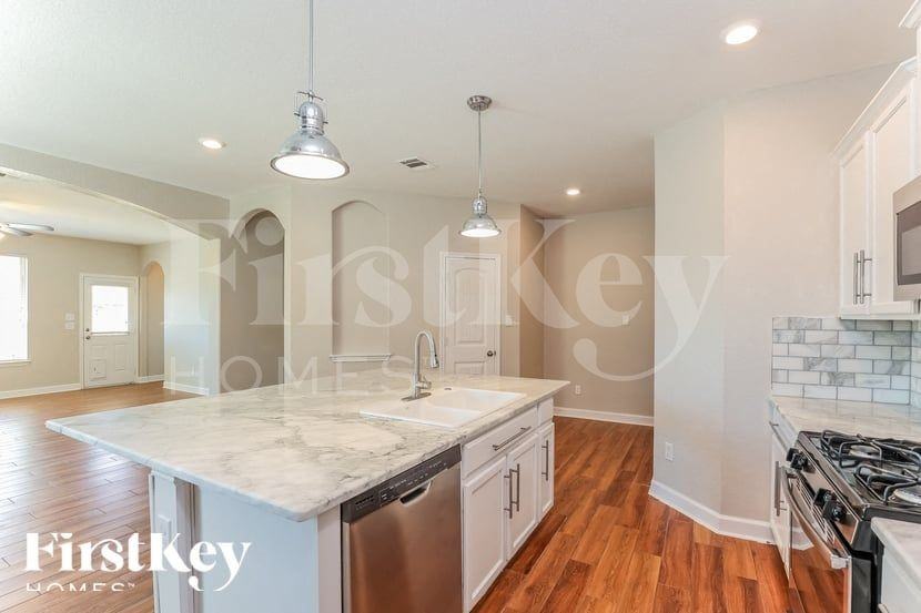 5926 Akin Elm - Photo 7 of 15