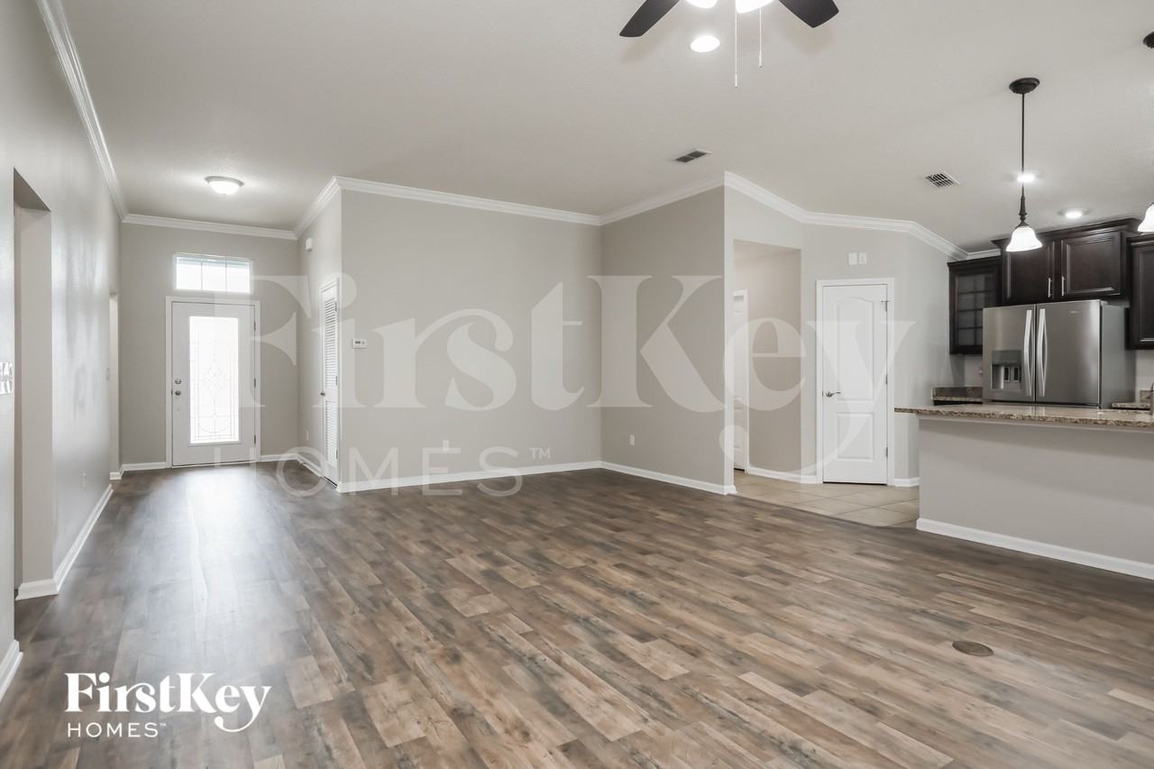 104 Glenlivet Way - Photo 5 of 15
