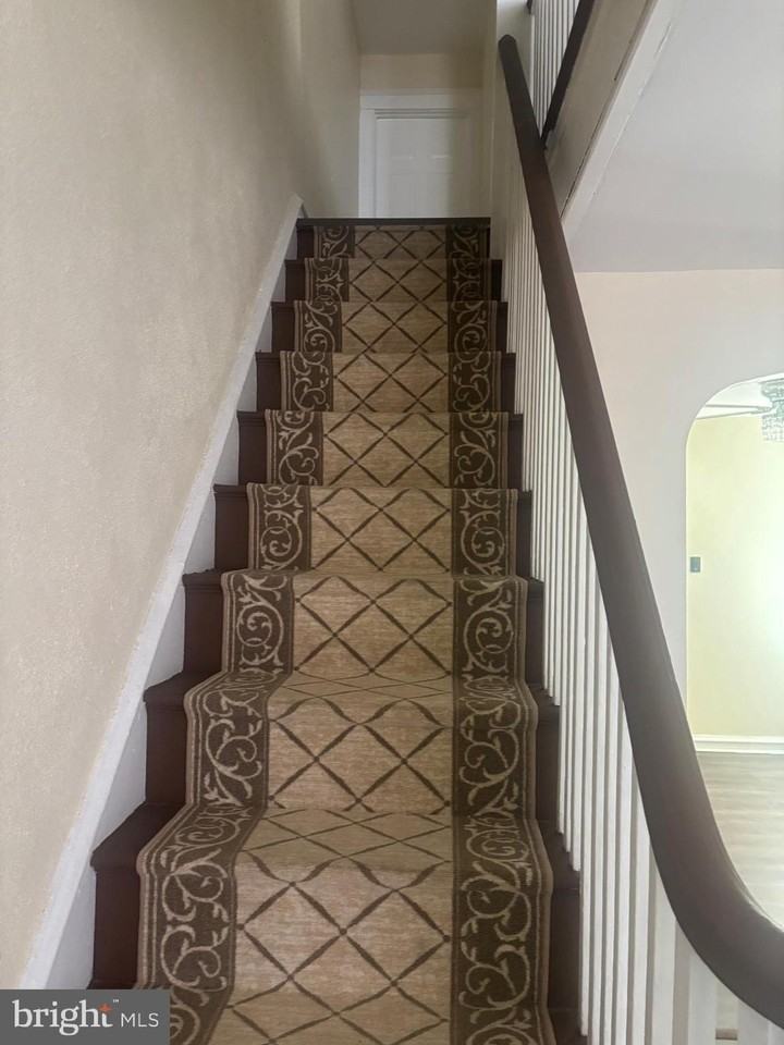 6237 N Bouvier St - Photo 5 of 16
