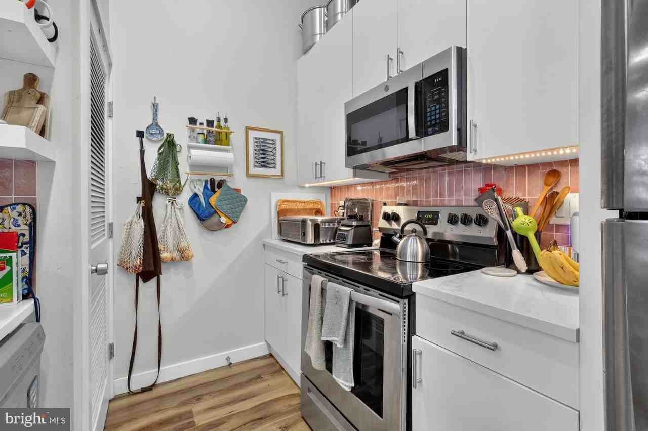 2045 Trenton Ave - Photo 3 of 22