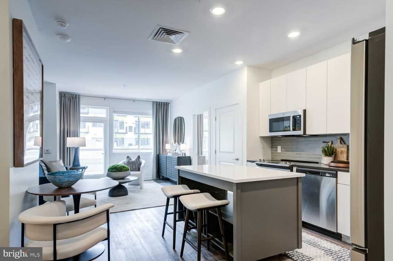 503 N Columbus Blvd #1505