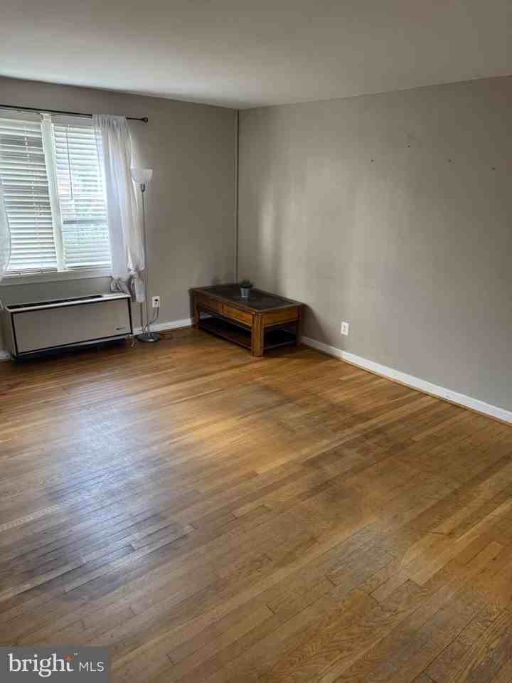 19 Auburn Ct #B - Photo 4 of 15