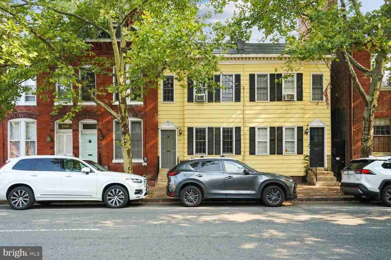 1121 Prince St - Photo 3 of 39