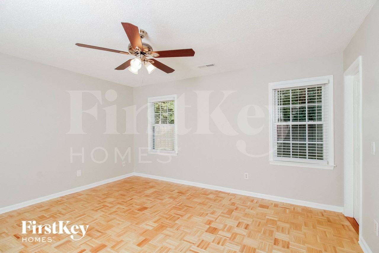 5807 Running Ridge Rd - Photo 7 of 15