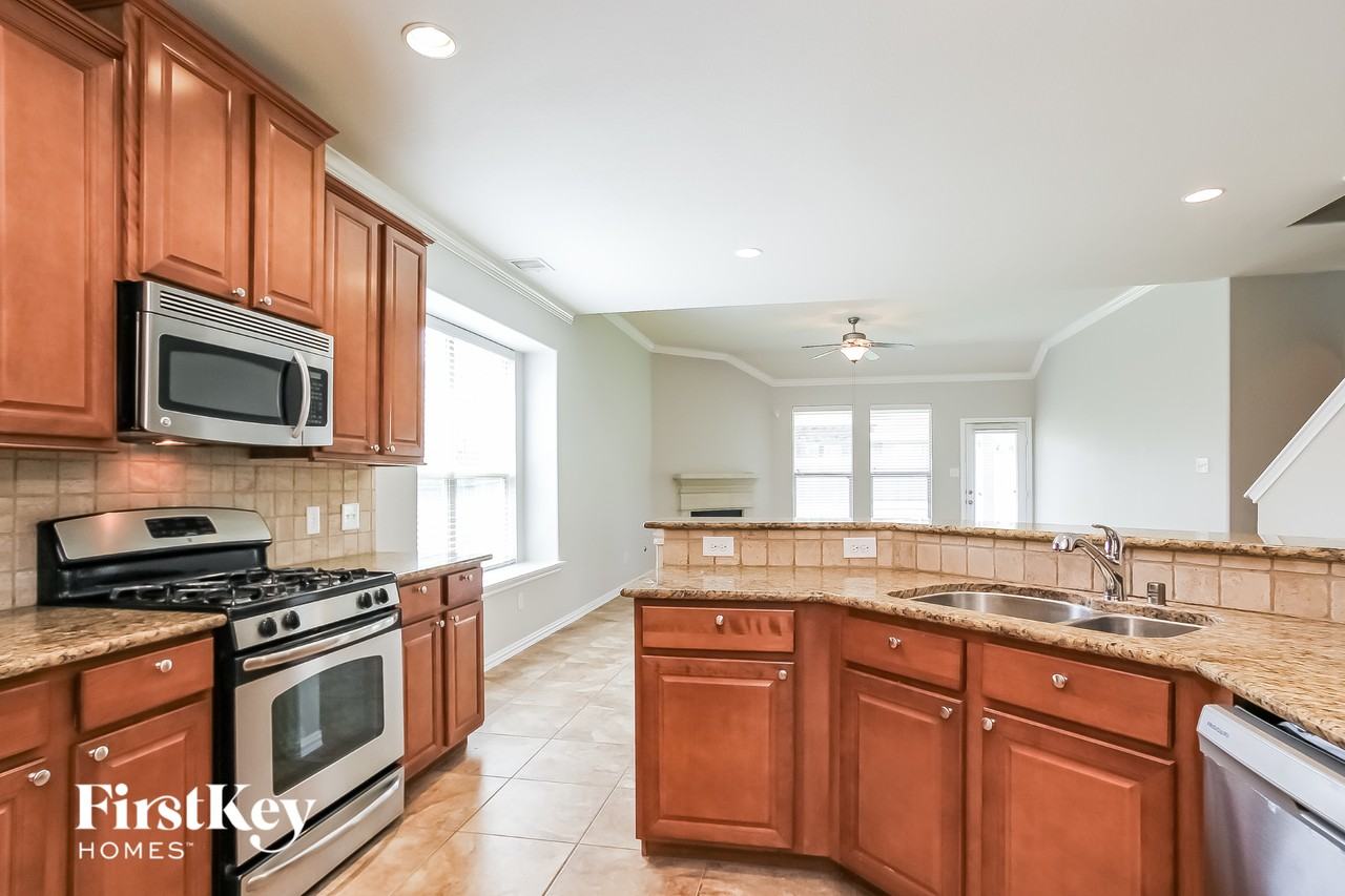 24462 Sundance Spring Dr - Photo 7 of 15